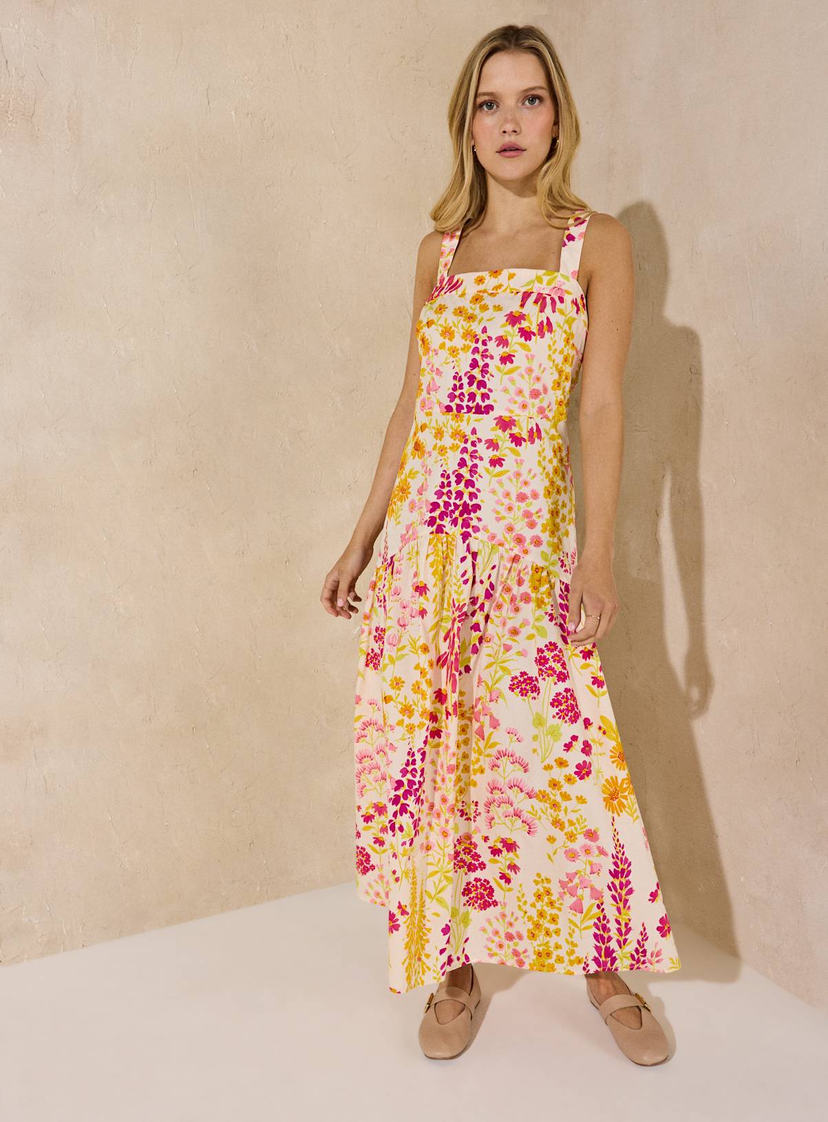 EVERBELLE Floral Dropped Waist Summer Maxi Dress 16 - Image 2